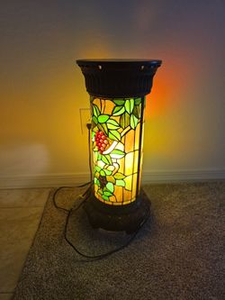 Floor Pedestal With Light