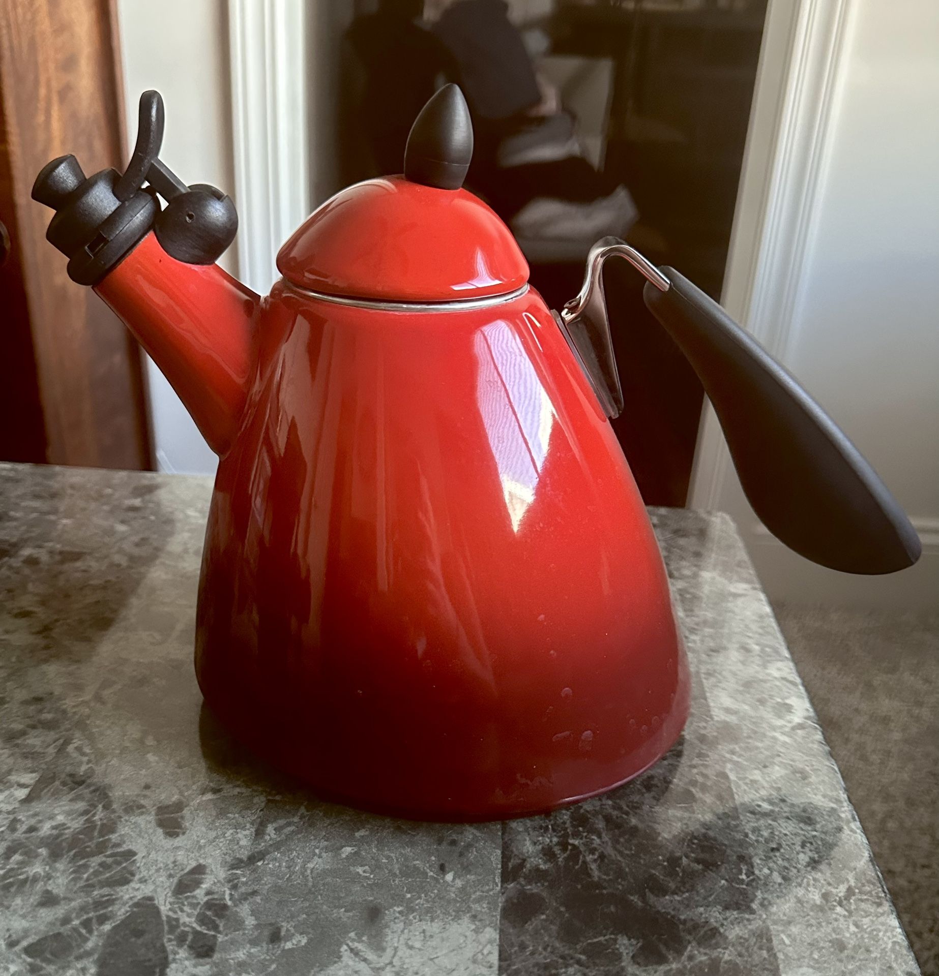 La Cruset Ogive Red Ombré Cone Tea Kettle 1.7qt