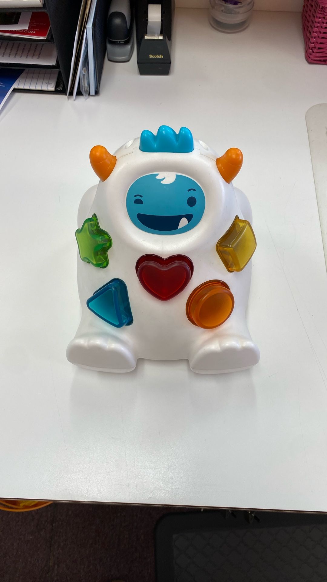 Skip Hop Yeti (Sort & Spin)