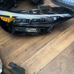 2024-25 Hyundai ELANTRA RIGHT HEADLIGHT