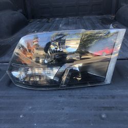 2014-2018 Ram1500 Headlight