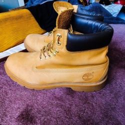 Wheat Timberlands Size 11 Wide