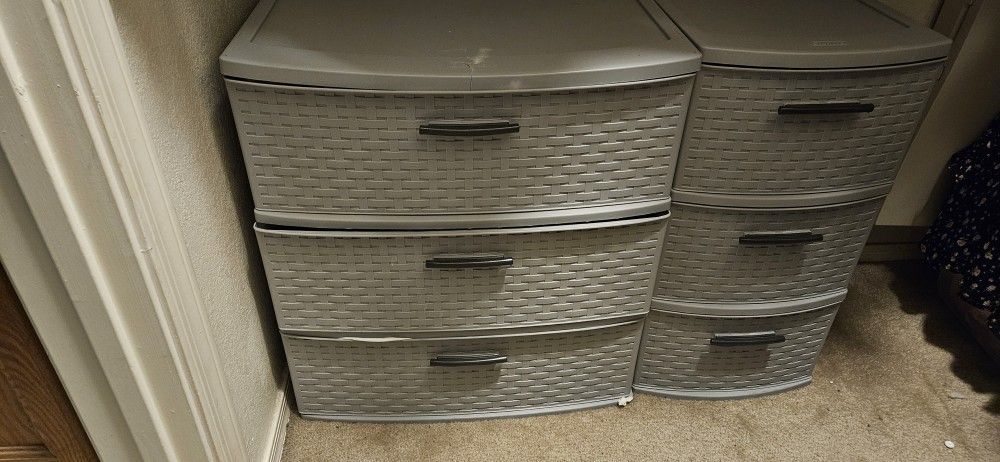 Plastic Drawers (2)