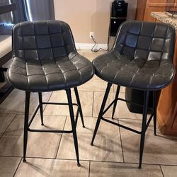 2 Bar Stools