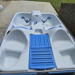 Pedal  Boat 5 Passenger With Cooler