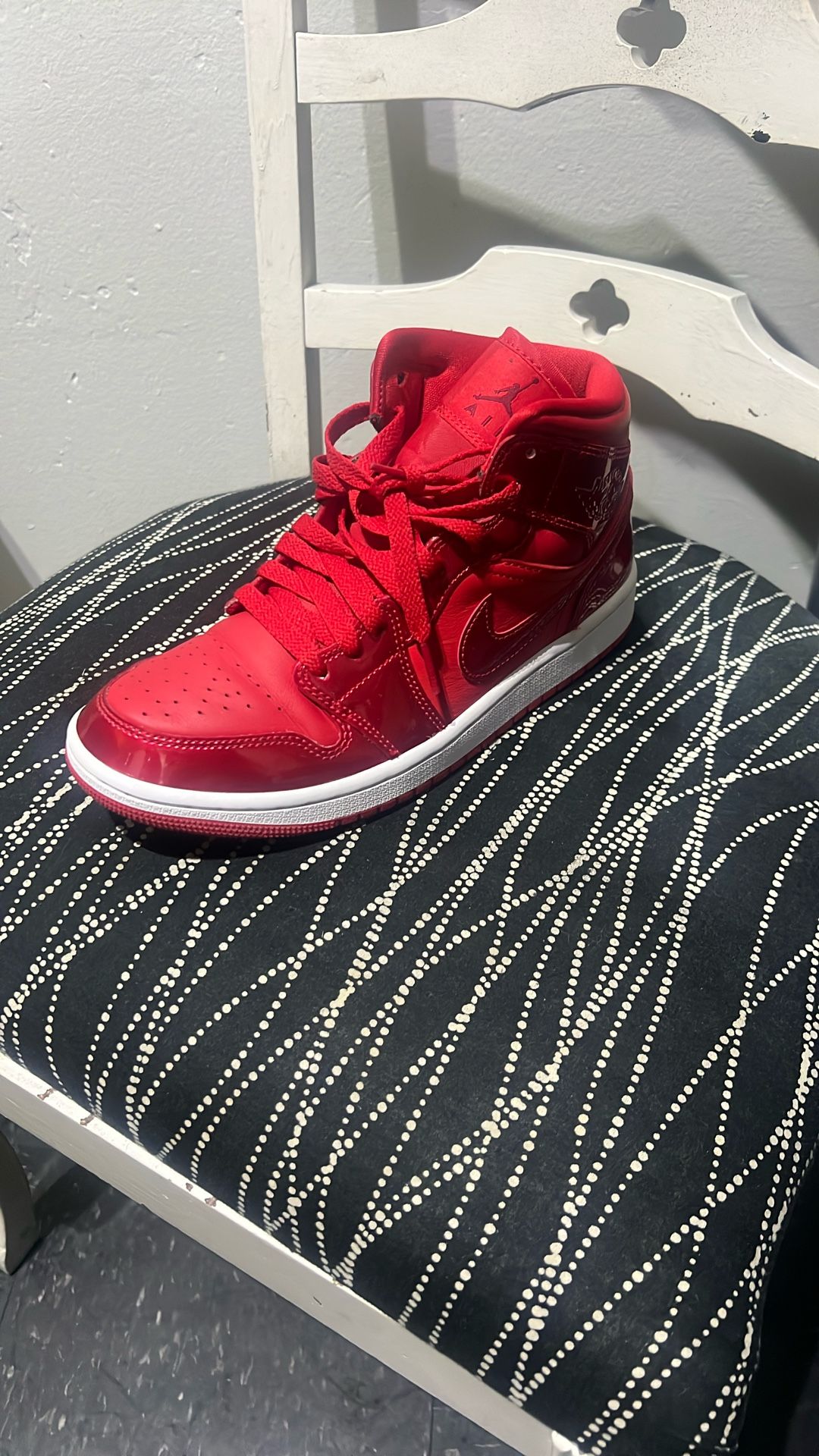 AIR JORDAN 1s 