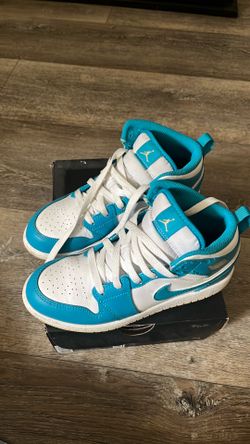 Jordan 1 MID