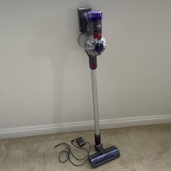 Dyson Cordless Stick Vacuum V8 Animal