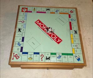 MONOPOLY & SCRABBLE Wooden Game Board Cabinet Set + 4 more classic games Checkers Chess Domino Poker Dice