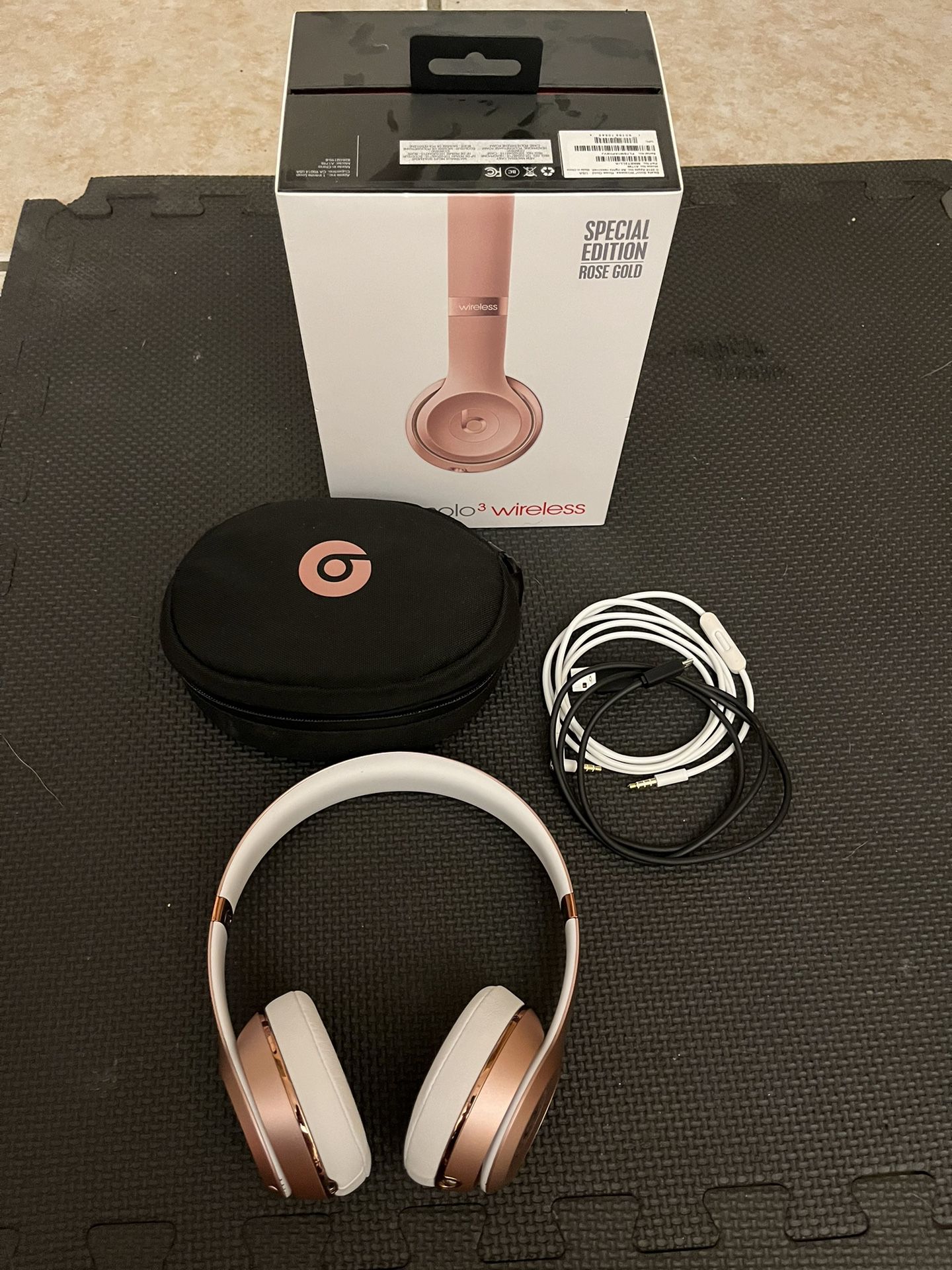 Beats By Dre Solo3 Special Edition Rose Gold Wireless Headphones 