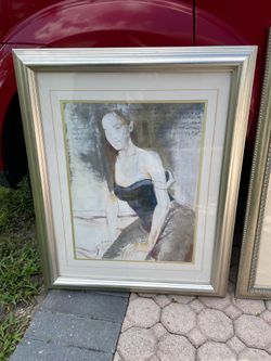 Picture Frame 32”1/2 X 26” In Good Condition $20 FIRM ON PRICE