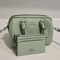 Coach Set