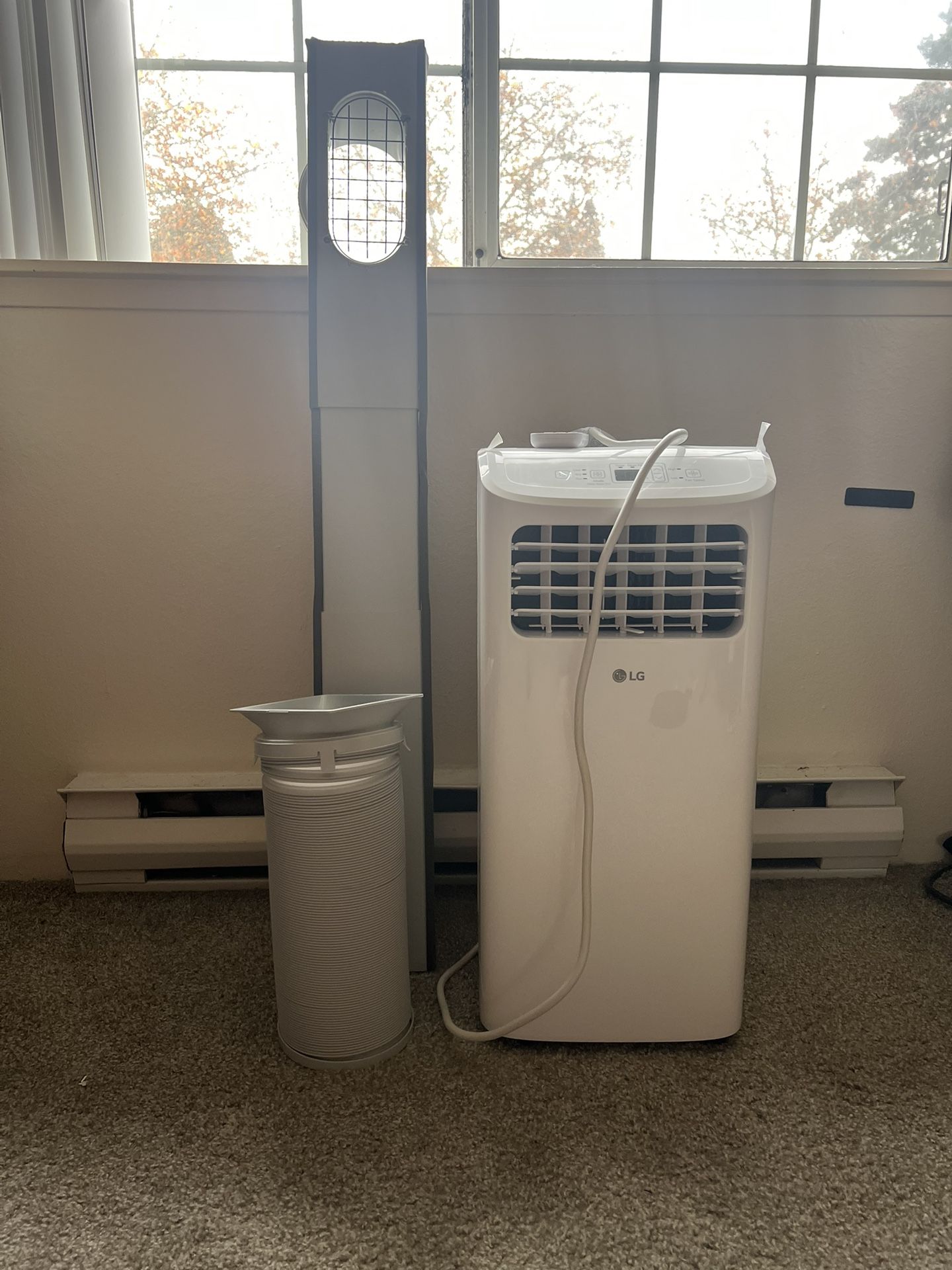 Like-New Portable AC Unit 250sqft