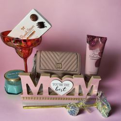 Victoria’s Secret Gift Set / Mother’s Day