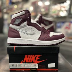 Nike Air Jordan 1 Retro High Og Size 9