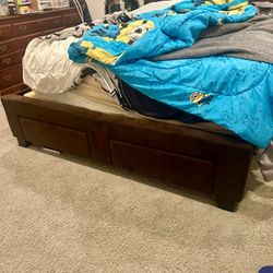 Queen Bed With Bed Frame