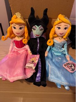 Aurora Set Plushes