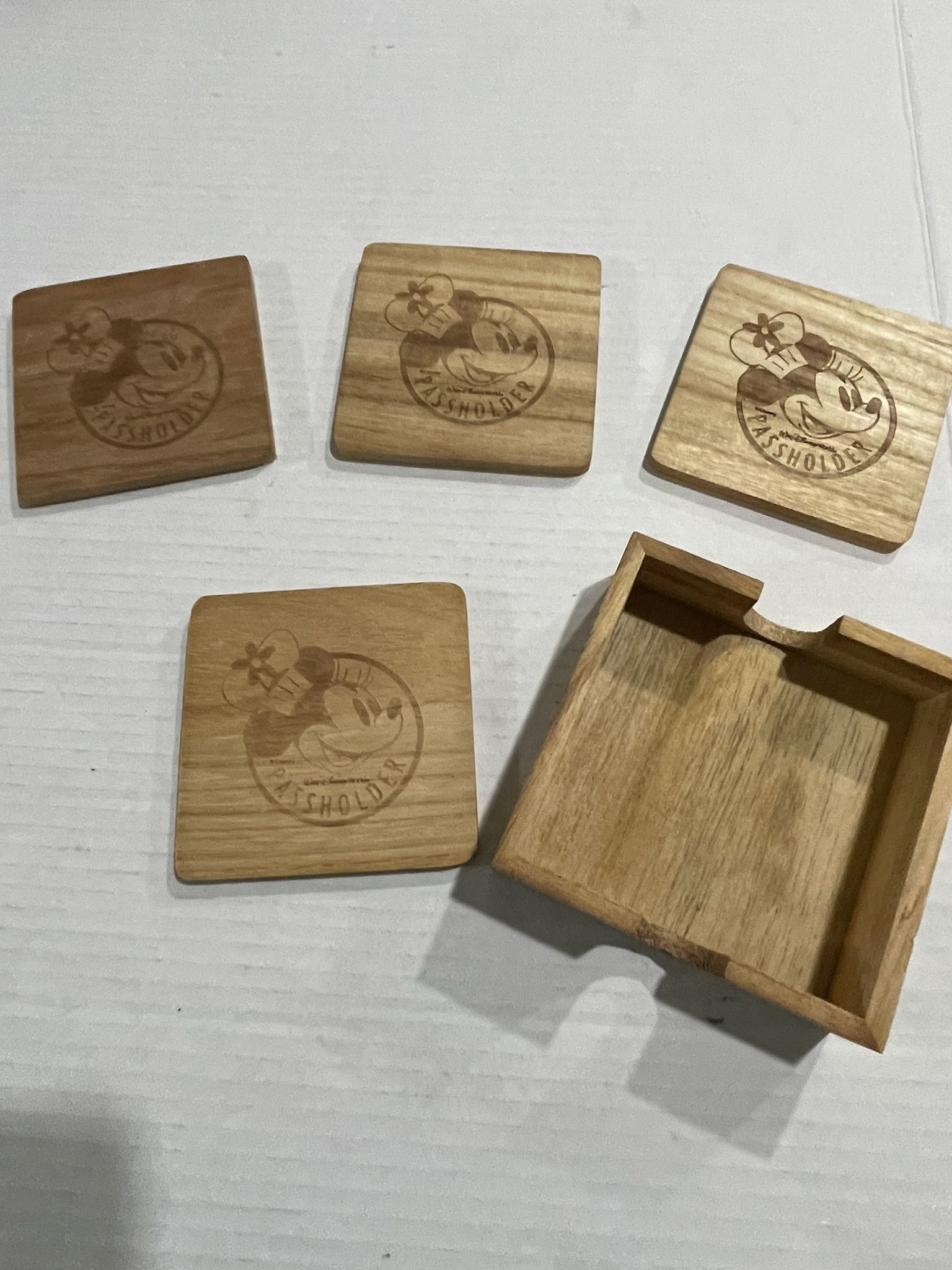 Disney Passholder Epcot Food & Wine 2019 Wood Chef Minnie Mouse Coaster Set Of 4