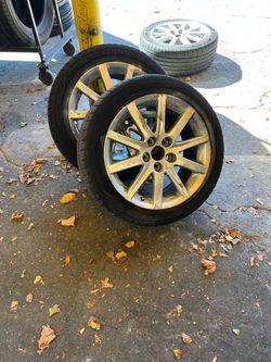 (4) 17” Lexus wheels with tires and TPMS