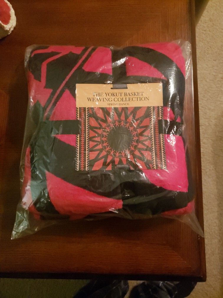 New Throw Blanket Yokut Collection