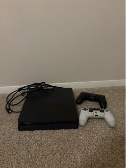PlayStation 4 Slim Black with 2 controllers