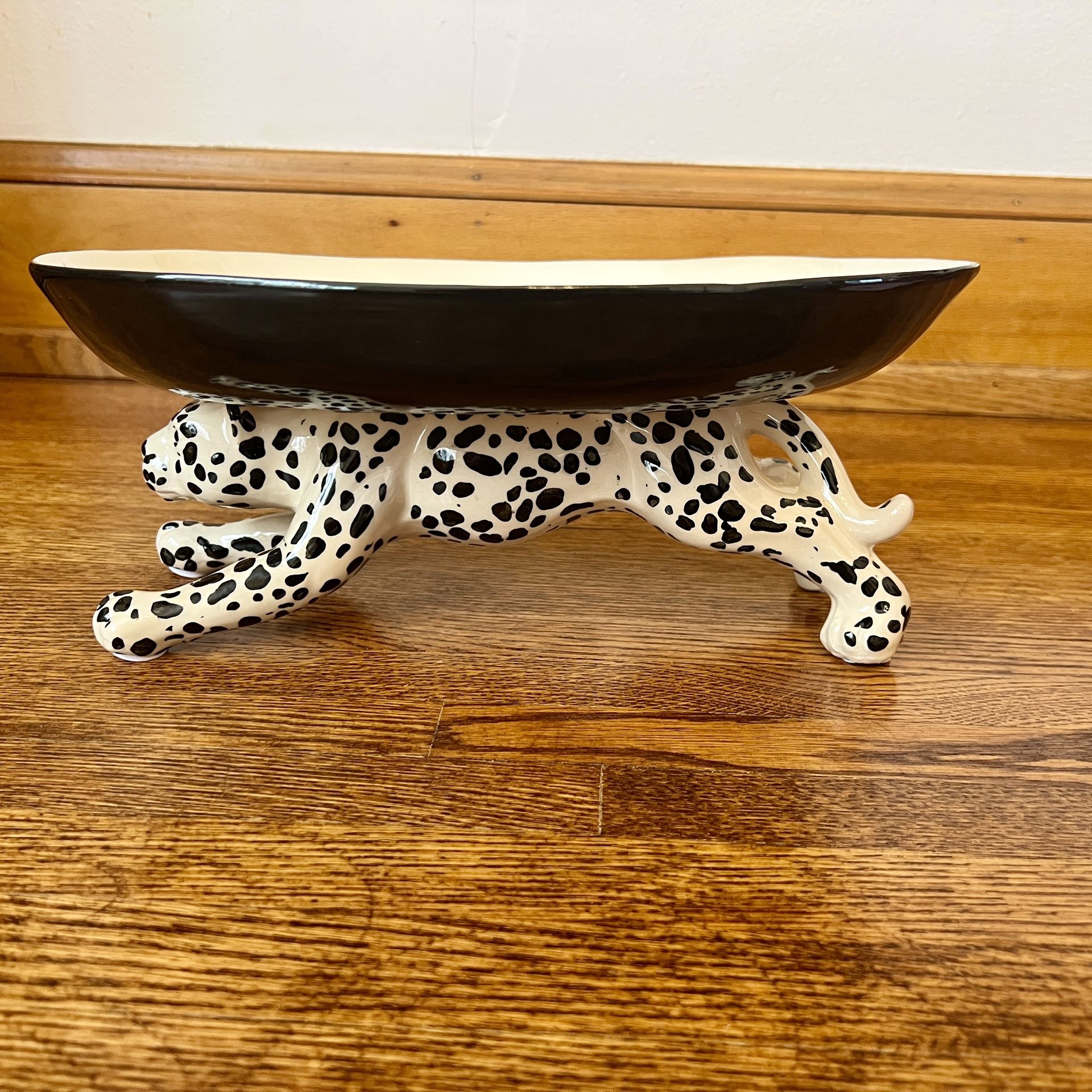 Pier 1 Centerpiece Cheetah Decorative Bowl HTF MINT Bowing NWT
