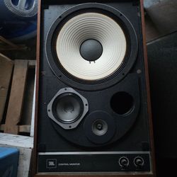 Jbl  4310 pair speakers