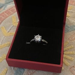 STERLING SOLITAIRE RING NEW GIFT BOXED
