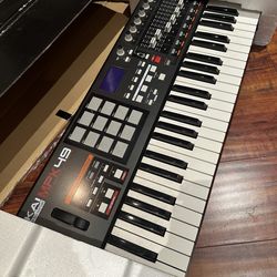 Akai Professional MPK49 MIDI Keyboard (TWO KEYS NOT WORKING)