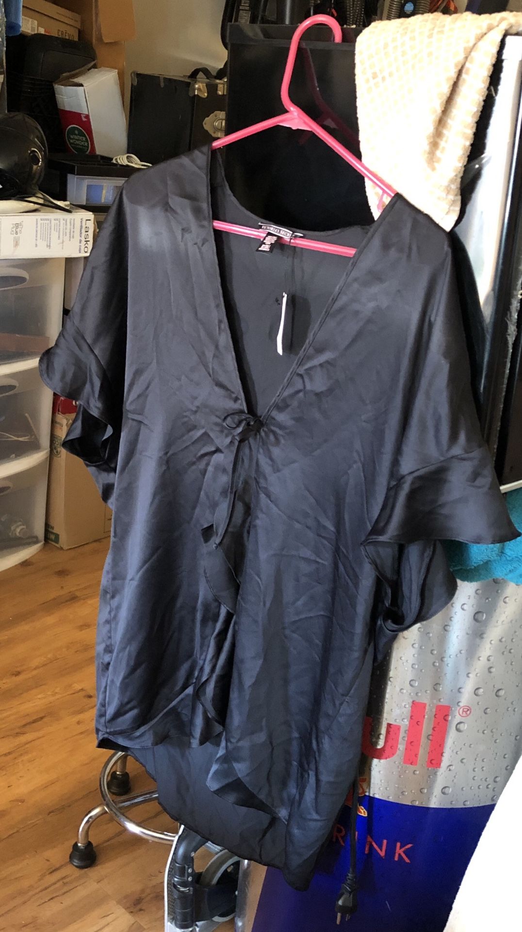 FIRM PRICE BRAND NEW Victoria’s secret robe one size