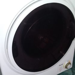 Panda 1.5 Cu Ft Compact Clothes Dryer 