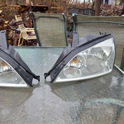 2004 Ford Focus OEM Headlights