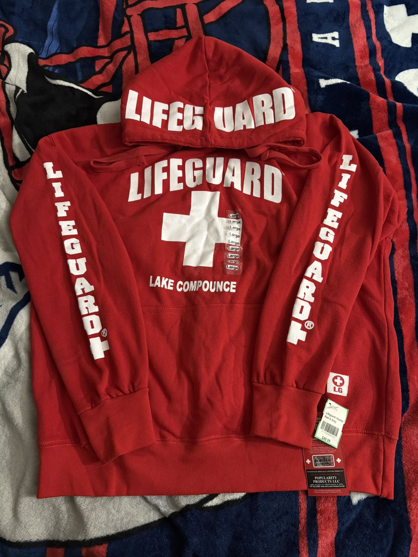 Lake Compounce Lifeguard hoodie new with tag size L run like M