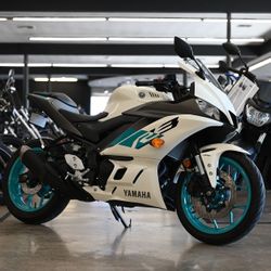 2024 YAMAHA R3