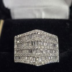 Diamond Ring Lots Of Diamonds