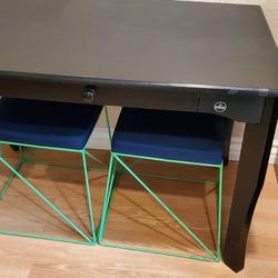 Kids Activity Table With Two Stools