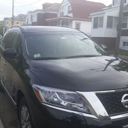 2014 Nissan Pathfinder Hybrid