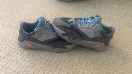 Yeezy Boost 700 V2 Size 10.5