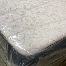 NEW QUEEN SIZE MATTRESS W.BOXSPRING INCLUDED