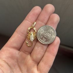 Gold Scorpian Pendant 925 Gold Plated