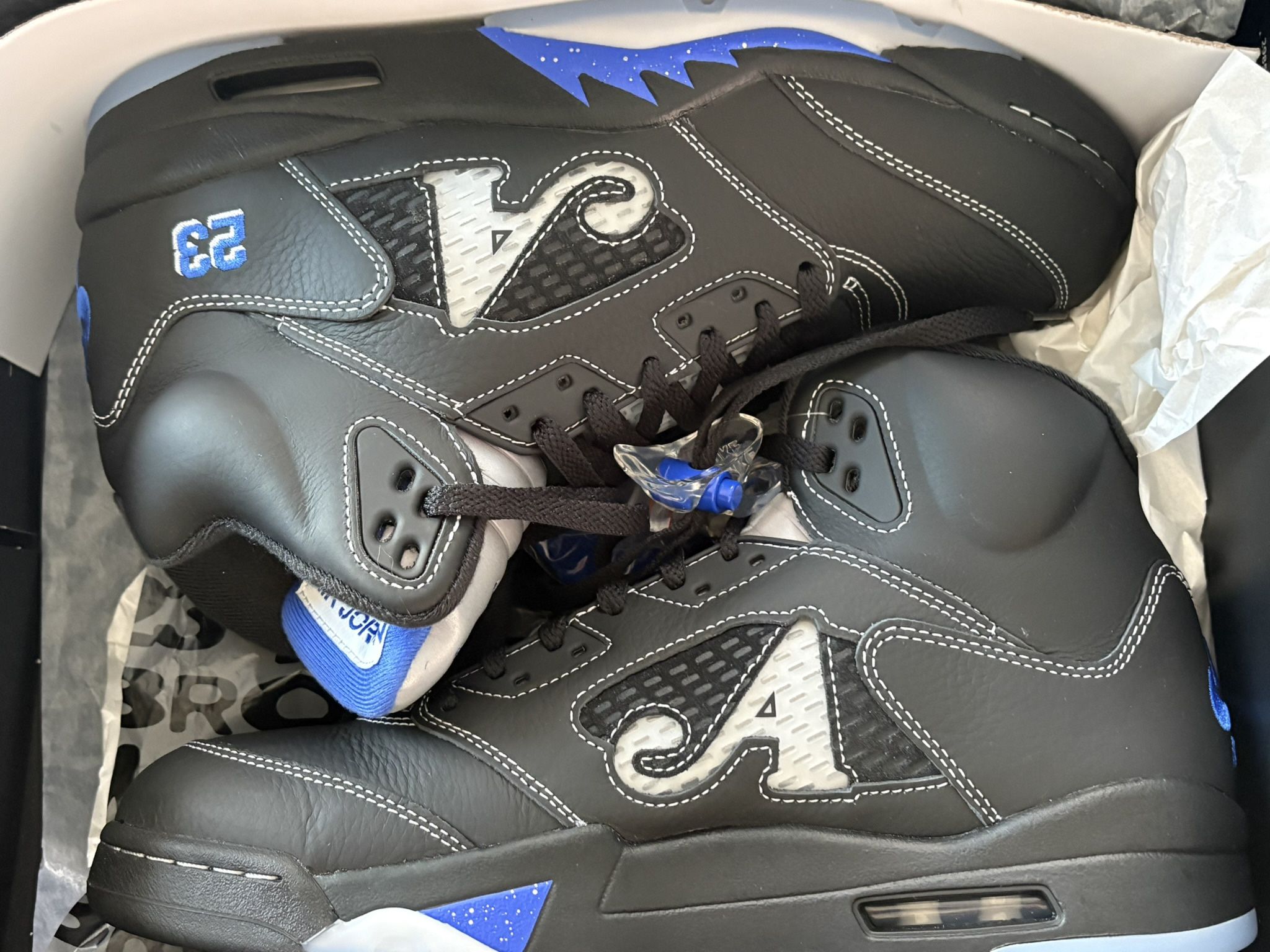 Jordan 5’s N.Y. AWAKE