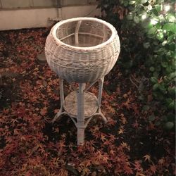 Wicker wicker holder holds a plant real wicker 60s