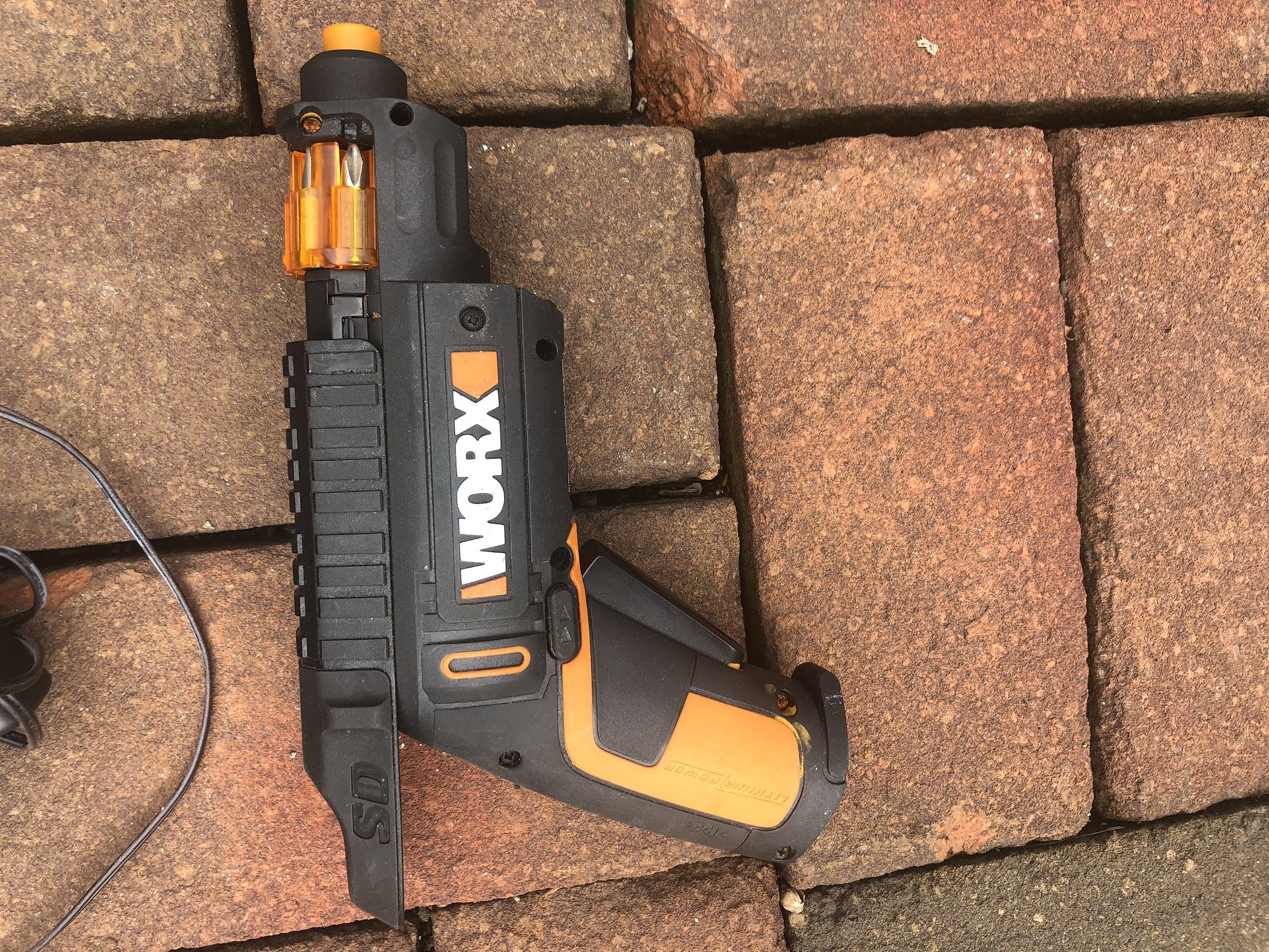Worx Battery Drill and Bits 