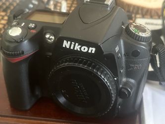 Nikon D90 Body Only - Excellent Cond, Fully Working + Manuals & All Accessories