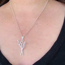 Plata 925 Cadenita Con Colgante De Tijeras.