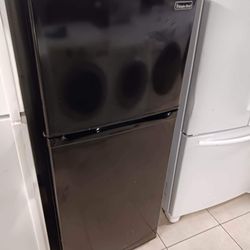 Magic Chef Top Mount Fridge!