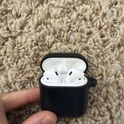 Apple AirPods 2nd Gen