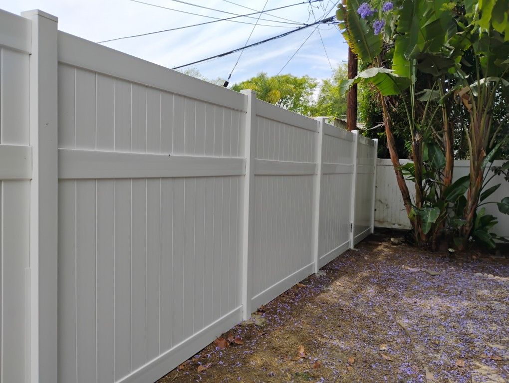 Fence Vinyl 8 Ft Tall