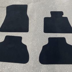 BMW OEM X5 (2019 to 2023) Front and Rear Floor Mats Set