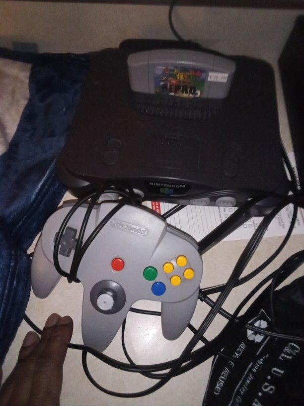 Nintendo 64 With Mario 64 & WWE No Mercy